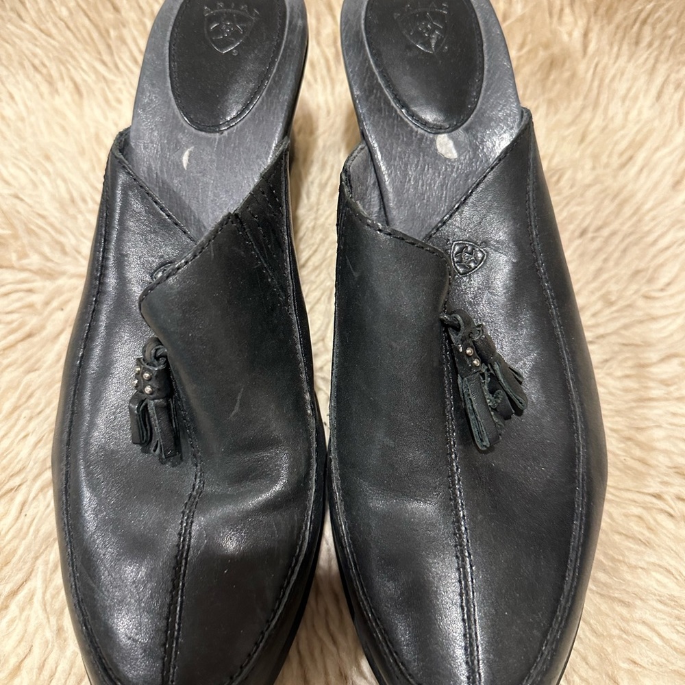 Ariat mules/clogs. Black size 10